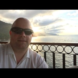 Meet your Posher, Brian